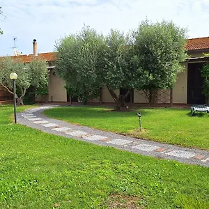 Tre Cerri Di Zanaboni Franca Orbetello